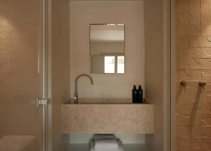 מלון Akria Seaside