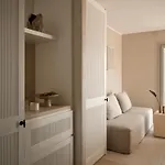 Hotel Akria Seaside *