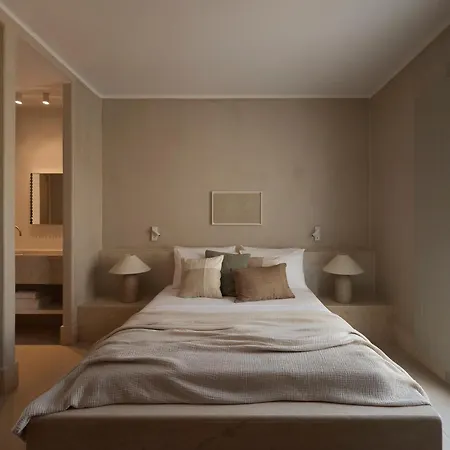 Hotel Akria Seaside Naousa (Paros)