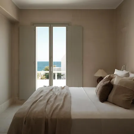 Akria Seaside Hotel Naousa (Paros)