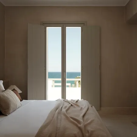 Akria Seaside * Naousa (Paros)