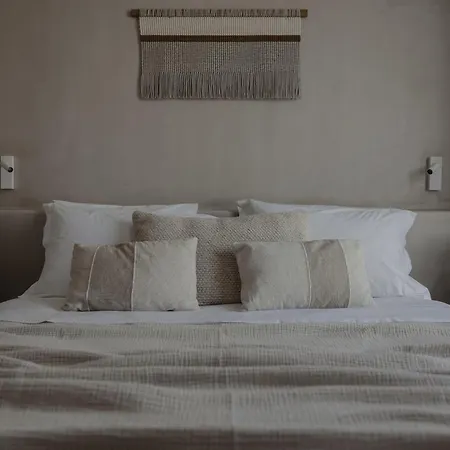 Akria Seaside Hotel Naousa (Paros)