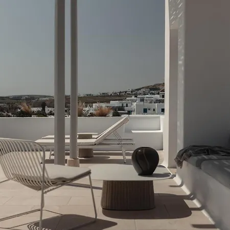 Hotel Akria Seaside Naousa (Paros)