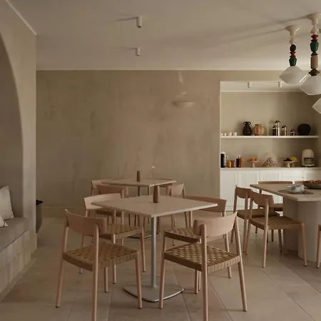 Otel Akria Seaside *