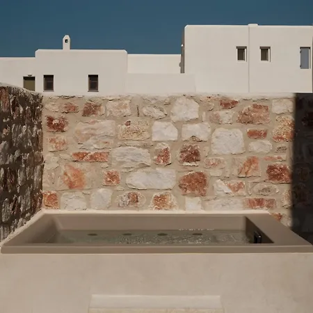 Akria Seaside Hotel