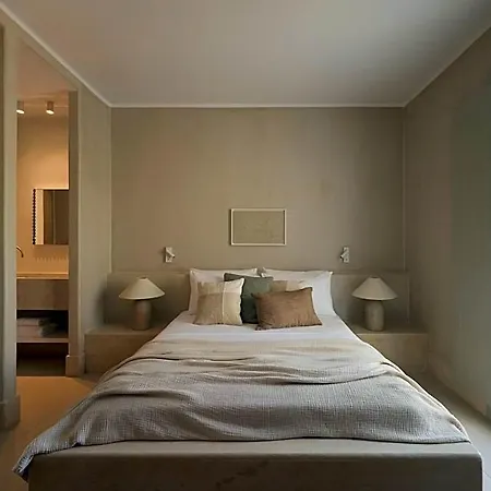 Akria Seaside Hotel