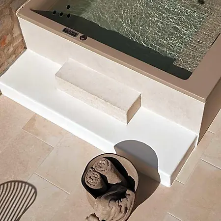 Akria Seaside * Naousa (Paros)