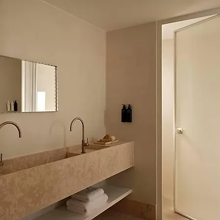 Hotel Akria Seaside