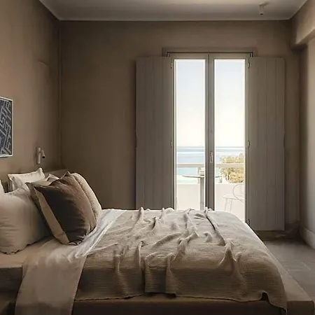 Akria Seaside Hotel