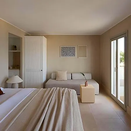 Hotel Akria Seaside *