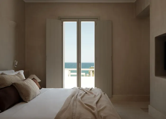 Akria Seaside Hotel Naousa