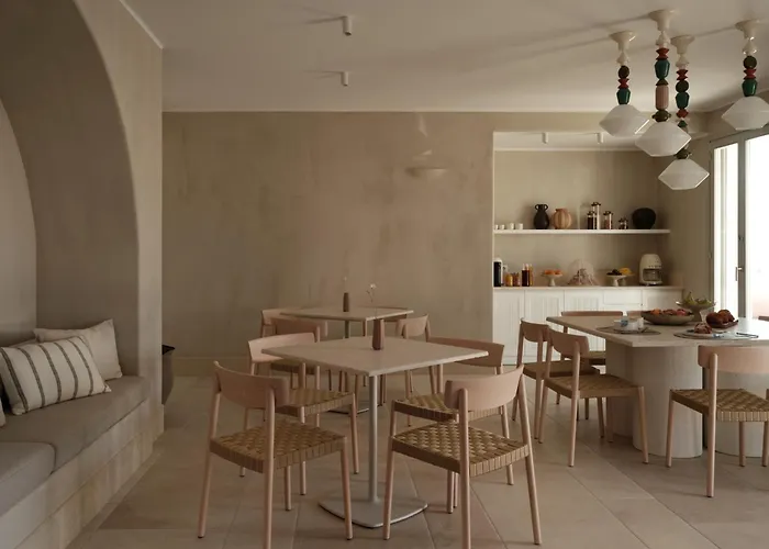 Otel Akria Seaside *