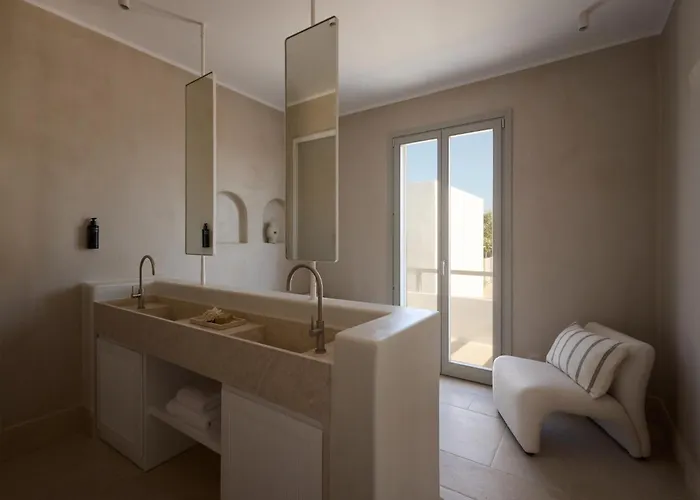 Akria Seaside Hotel Naousa