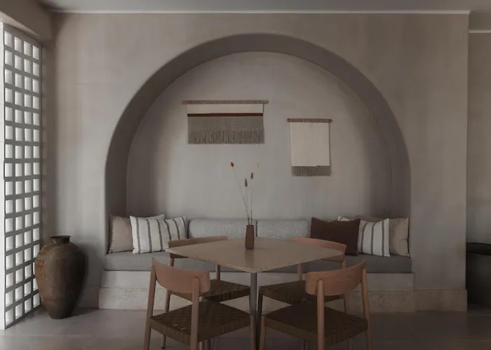 Akria Seaside Otel *